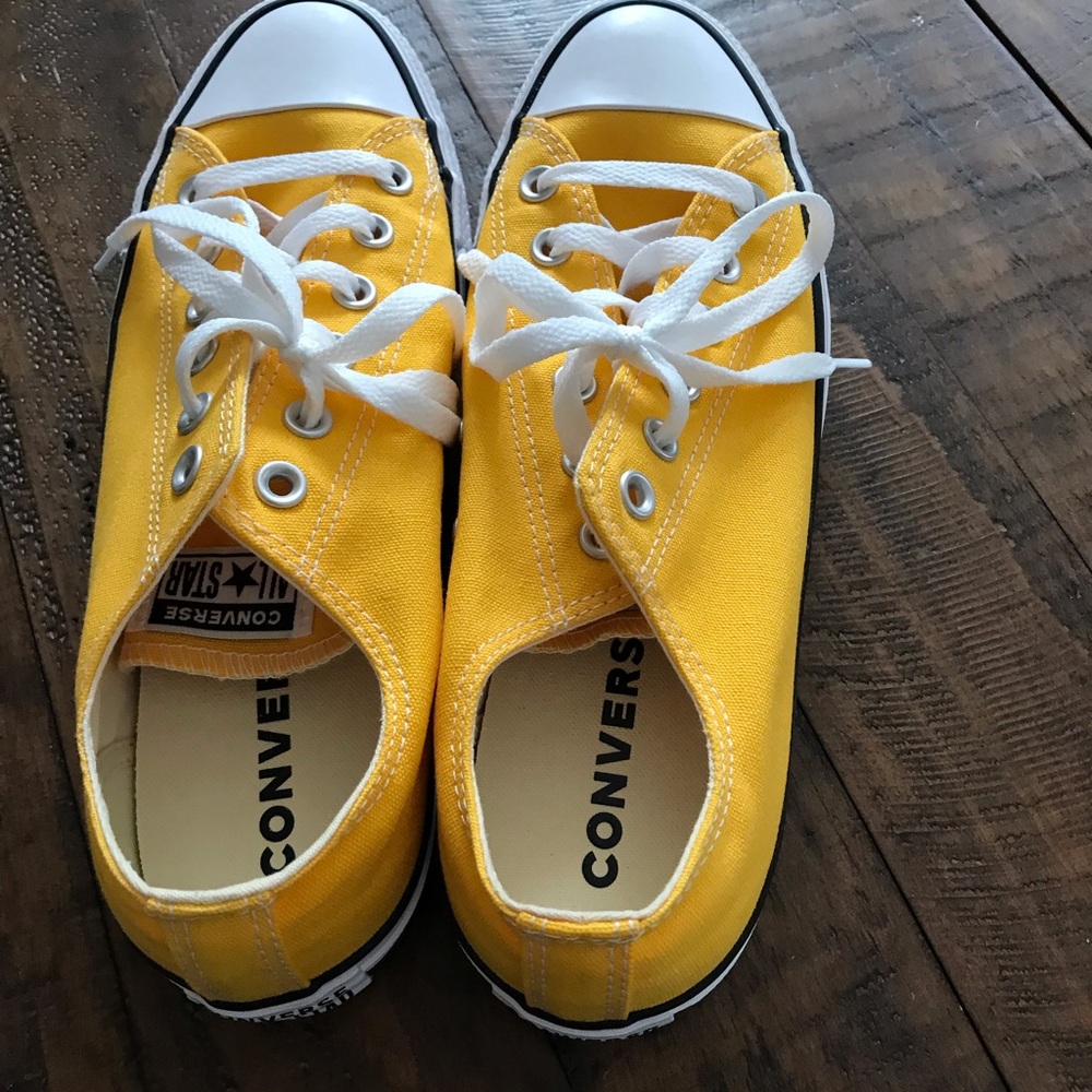 Chuck Taylor Converse All Star bright yellow sneakers NEW mens 8 / women’s 10 - Picture 4 of 7